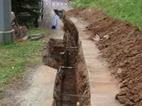 Graben f&uuml;r Versorgungsleitung